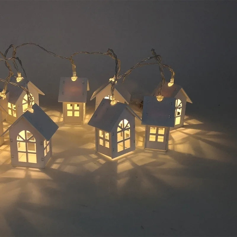 Christmas House Lights – Tiny Homes, Big Holiday Magic 🎄